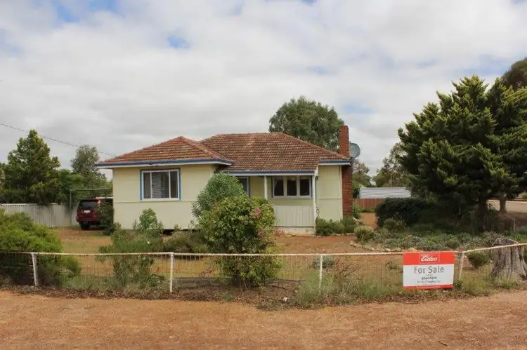 25 Currall Street, Narembeen WA 6369