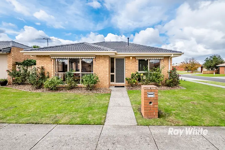 Main view of Homely unit listing, 1/8 Franks Way, Cranbourne North VIC 3977