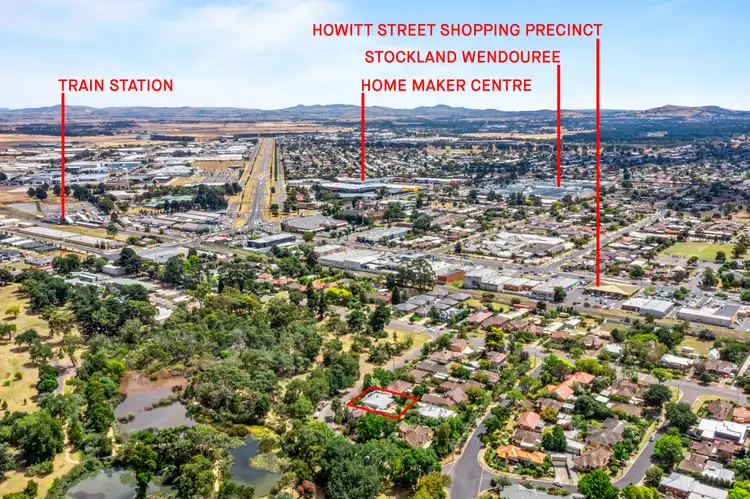 Fifth view of Homely house listing, 4 The Boulevarde, Lake Wendouree VIC 3350
