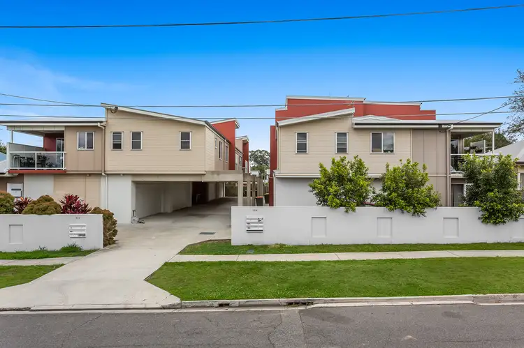 3/104 Dickenson Street