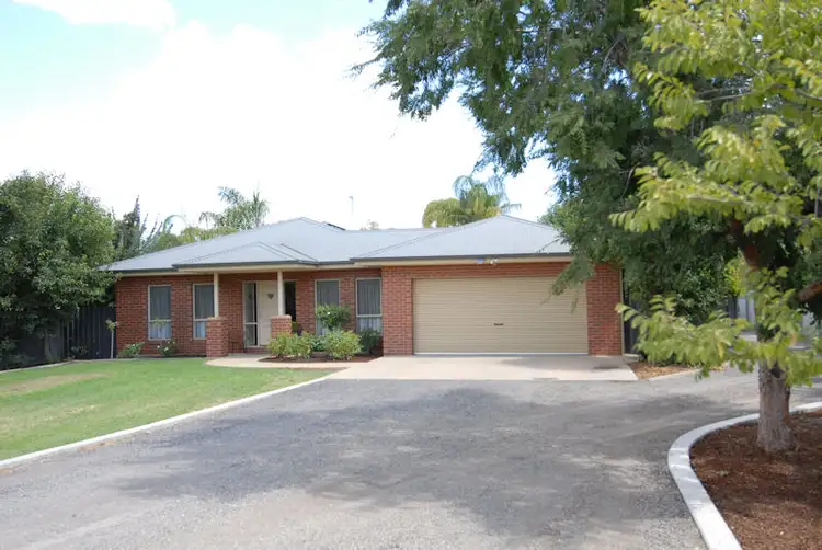 562 Harfleur Street, Deniliquin NSW 2710