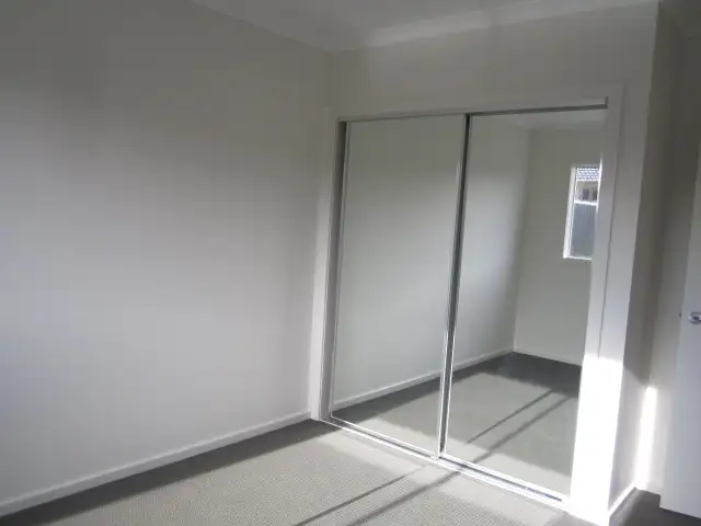 Fifth view of Homely house listing, 7 Connewara Crescent, Clyde North VIC 3978