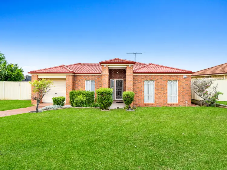 60 Crommelin Crescent, St Helens Park NSW 2560