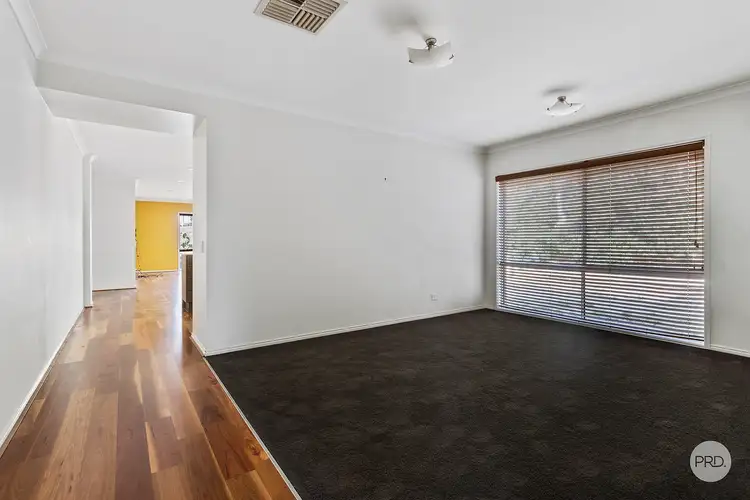 Second view of Homely house listing, 5 Kirri Close, Kangaroo Flat VIC 3555