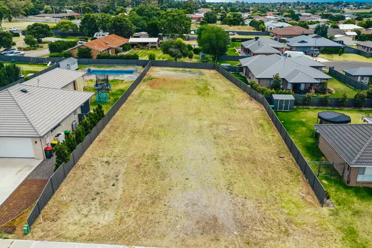 18 Simmental Way, Tamworth NSW 2340
