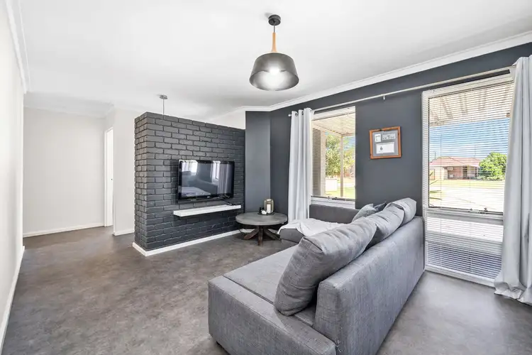 Sixth view of Homely house listing, 2 Currawong Way, Thornlie WA 6108