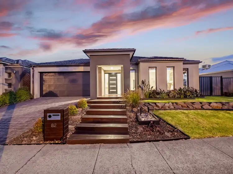 82 Heather Grove, Clyde North VIC 3978