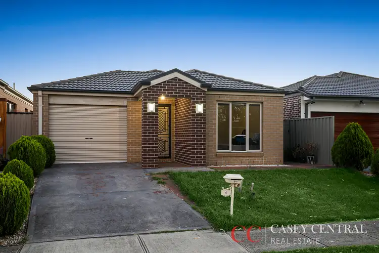 Second view of Homely house listing, 4 Tarwin Place, Cranbourne East VIC 3977