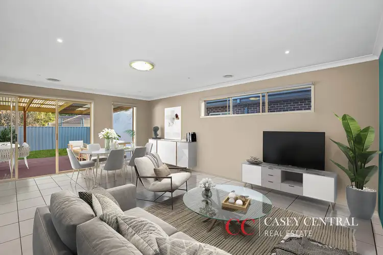 Fifth view of Homely house listing, 4 Tarwin Place, Cranbourne East VIC 3977