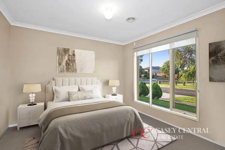 Sixth view of Homely house listing, 4 Tarwin Place, Cranbourne East VIC 3977