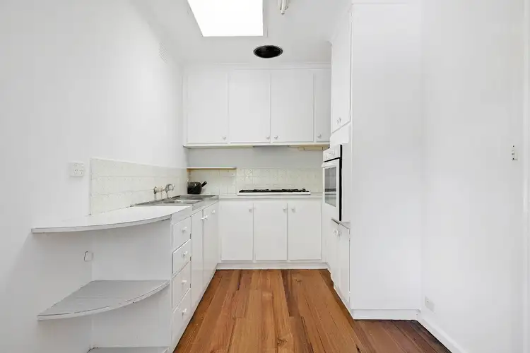 Third view of Homely unit listing, 10 Mackenzie Street, Cheltenham VIC 3192