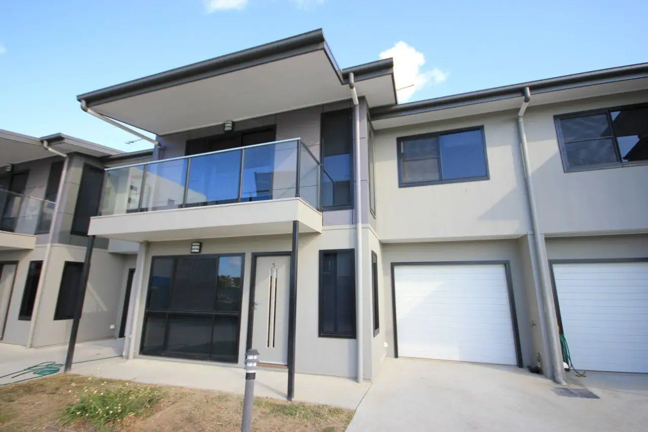 Main view of Homely townhouse listing, 5/1 Coolum Court, Blacks Beach QLD 4740