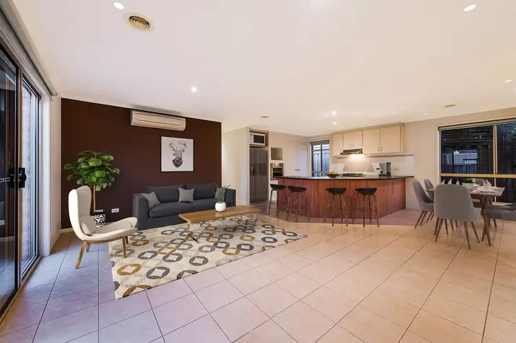 4 Flametree Circuit, Cranbourne VIC 3977