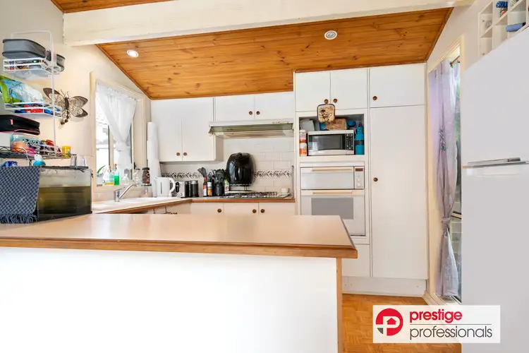 Fifth view of Homely house listing, 27 Ellesmere Court, Wattle Grove NSW 2173