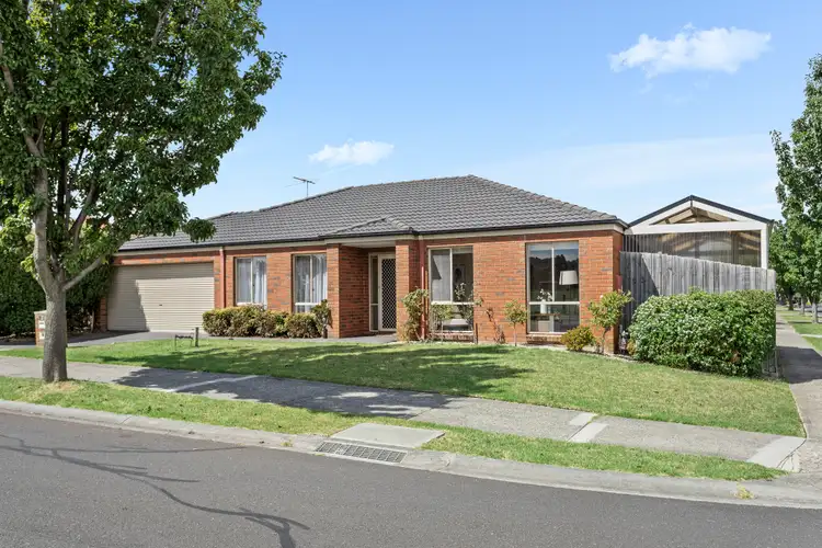 93 Melzak Way, Berwick VIC 3806