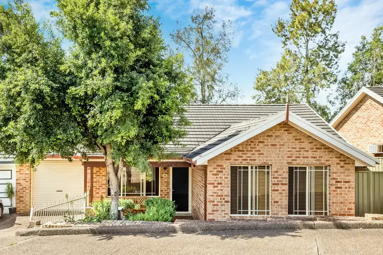 14 Derwent Place, Bossley Park NSW 2176
