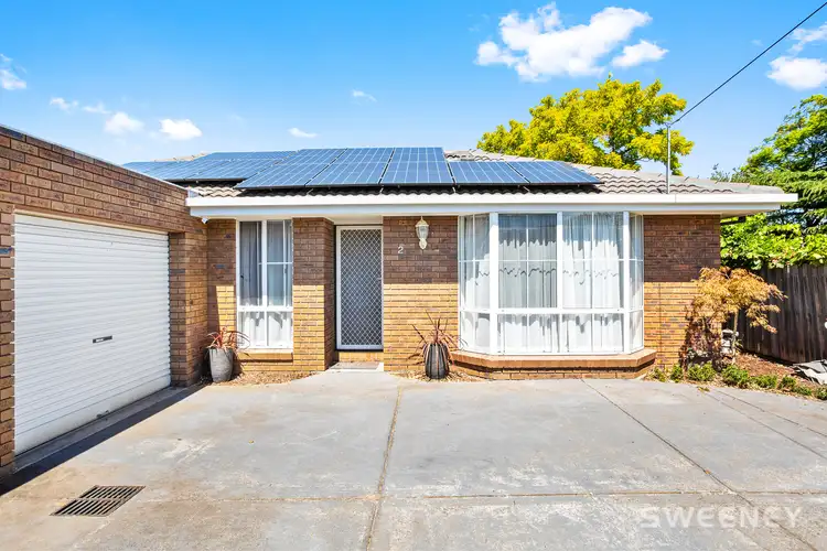 2/37 Burt Street, Altona VIC 3018