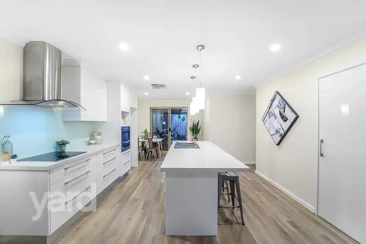 Sixth view of Homely house listing, 2/14 Philmore Crescent, Kardinya WA 6163