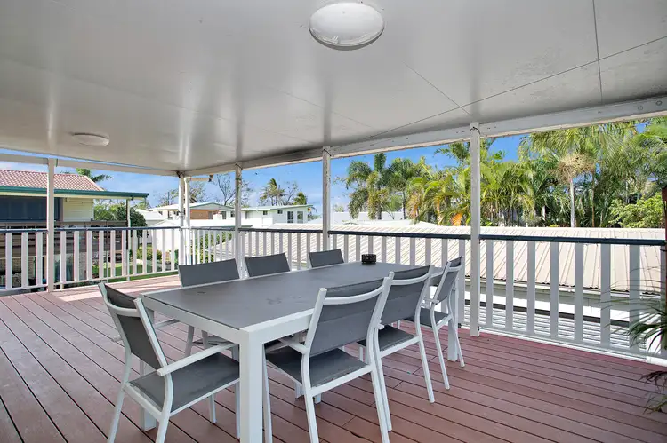 121 Zelma Street, Grasstree Beach QLD 4740