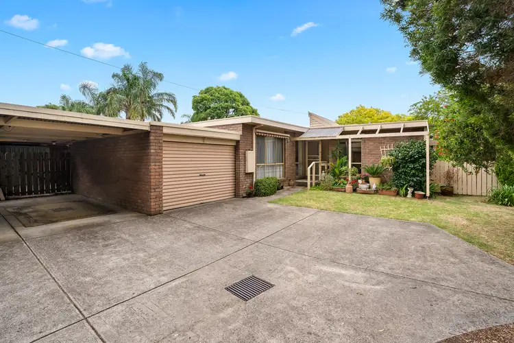 2/13 Prince Street, Ferntree Gully VIC 3156