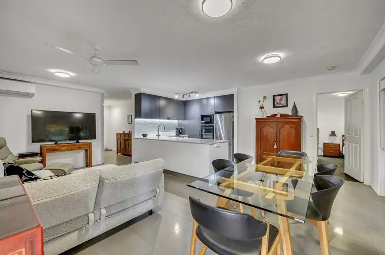 Third view of Homely apartment listing, 2/37 Chelsea Avenue, Broadbeach QLD 4218
