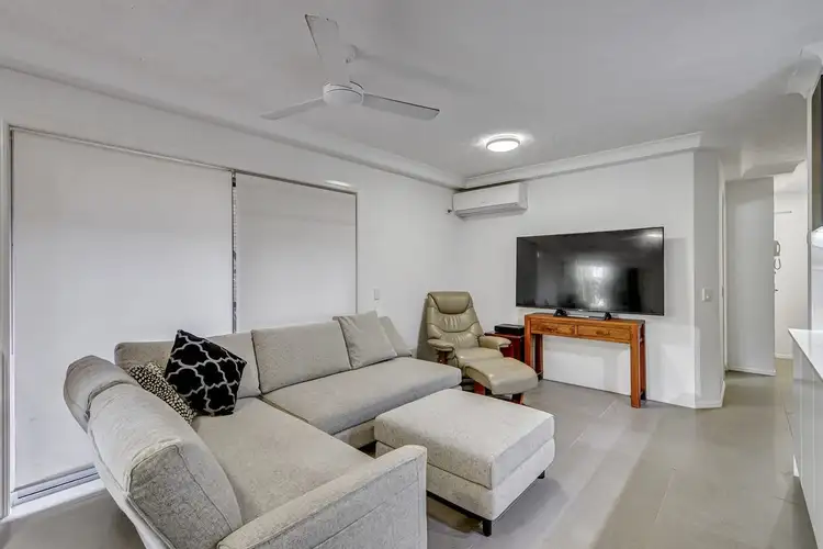 Fourth view of Homely apartment listing, 2/37 Chelsea Avenue, Broadbeach QLD 4218