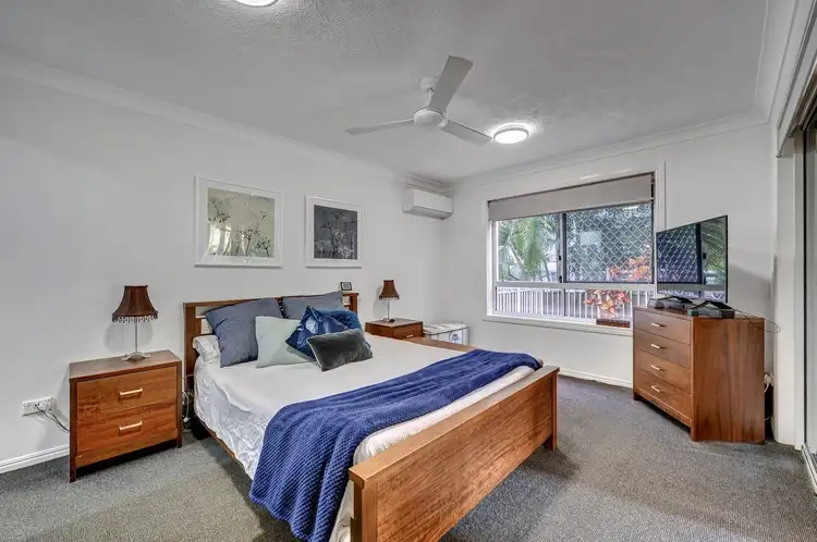 Fifth view of Homely apartment listing, 2/37 Chelsea Avenue, Broadbeach QLD 4218