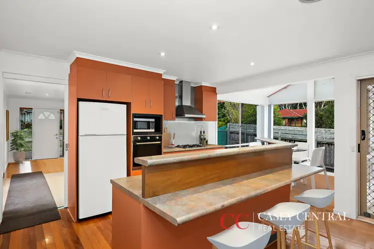 Fifth view of Homely house listing, 11 Daisy Court, Narre Warren South VIC 3805
