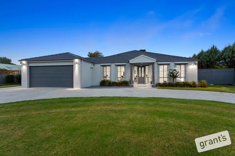 Second view of Homely house listing, 8 Douglas Court, Narre Warren North VIC 3804