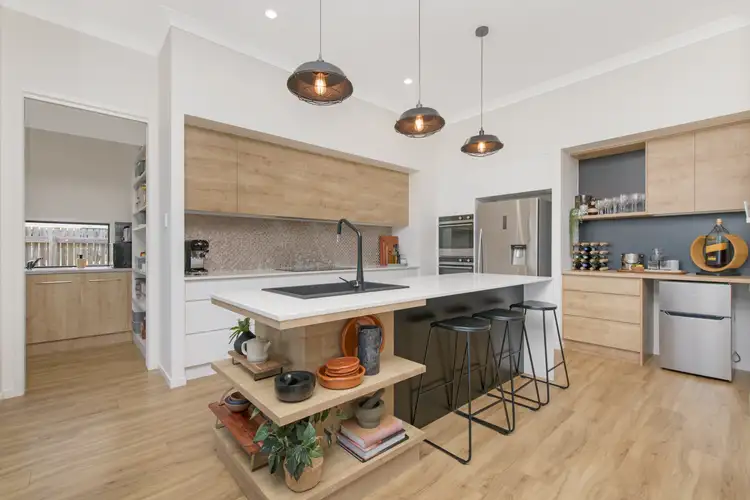 Third view of Homely house listing, 15 Supplejack Court, Mount Low QLD 4818