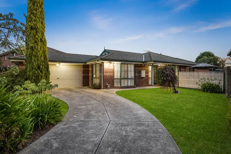 4 Elaine Place, Rowville VIC 3178