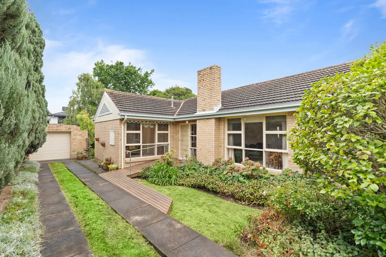 Main view of Homely house listing, 42 Ranfurlie Court, Forest Hill VIC 3131