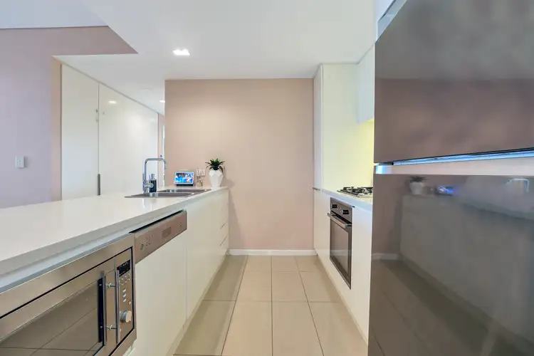 Sixth view of Homely house listing, 6106/7 Anchorage Court, Darwin City NT 800