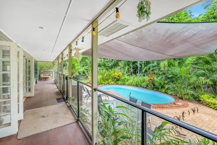 130 Upper Richardson Street, Whitfield QLD 4870