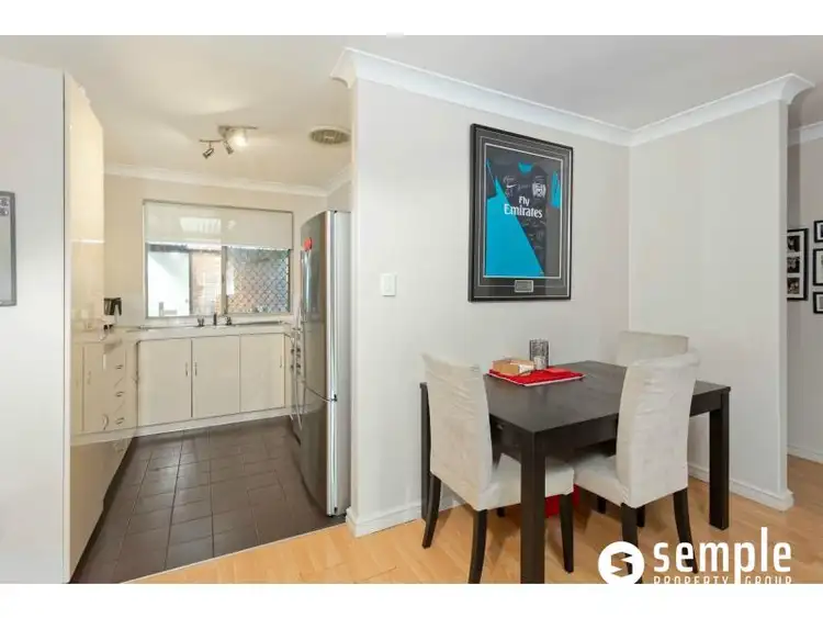 Fourth view of Homely house listing, 11/15 Mason Court, South Lake WA 6164