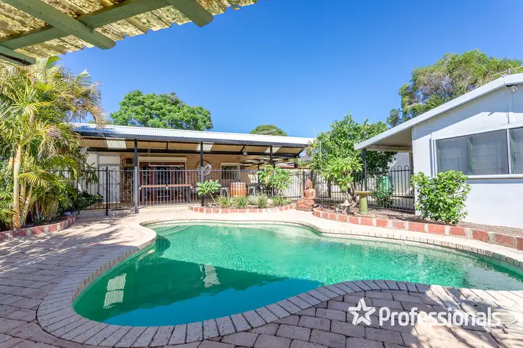 16 Robina Road, Gosnells WA 6110