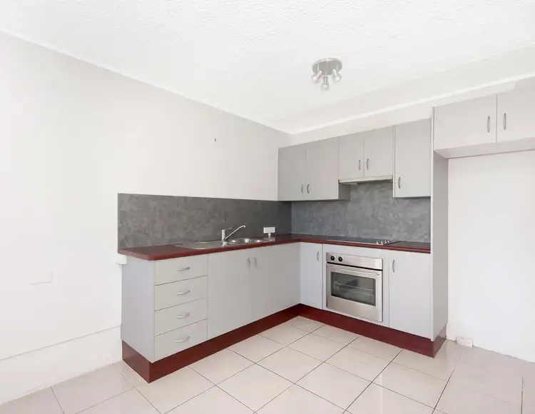 Third view of Homely unit listing, 3/6 Hale Street, Townsville City QLD 4810