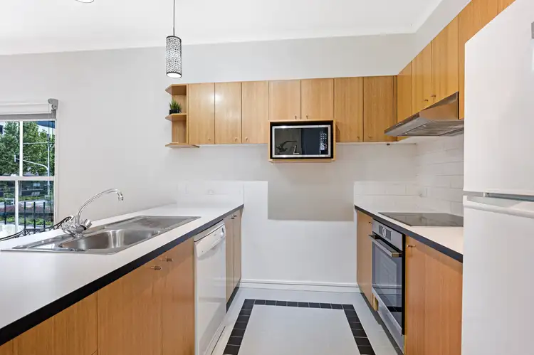 Fifth view of Homely apartment listing, 1/112 Southbank Boulevard, Southbank VIC 3006