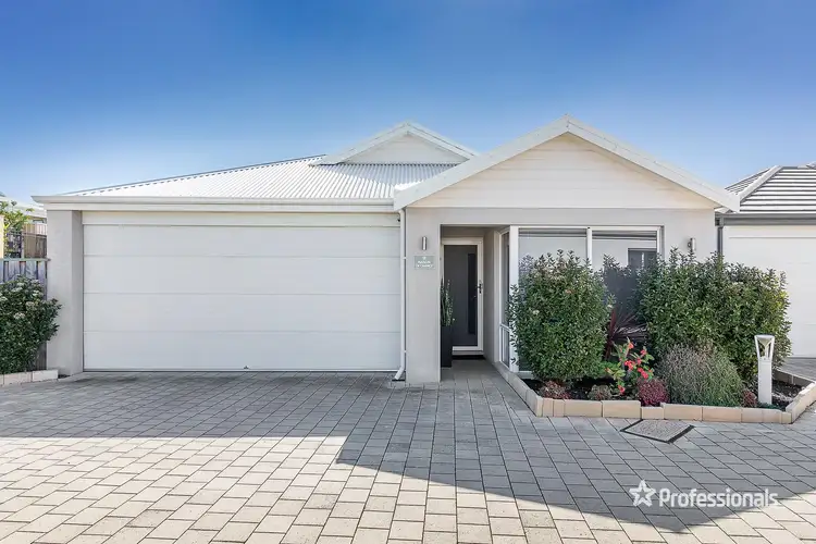 Second view of Homely house listing, 9/2 Woodstock Green, Ellenbrook WA 6069