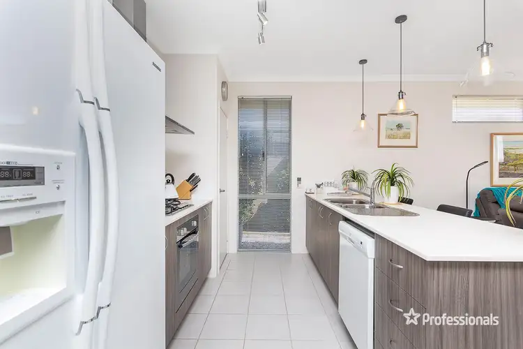 Fifth view of Homely house listing, 9/2 Woodstock Green, Ellenbrook WA 6069