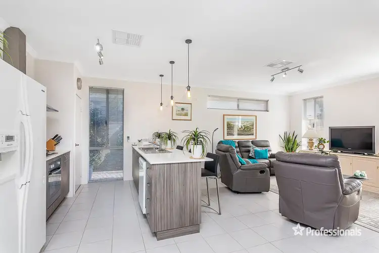 Sixth view of Homely house listing, 9/2 Woodstock Green, Ellenbrook WA 6069