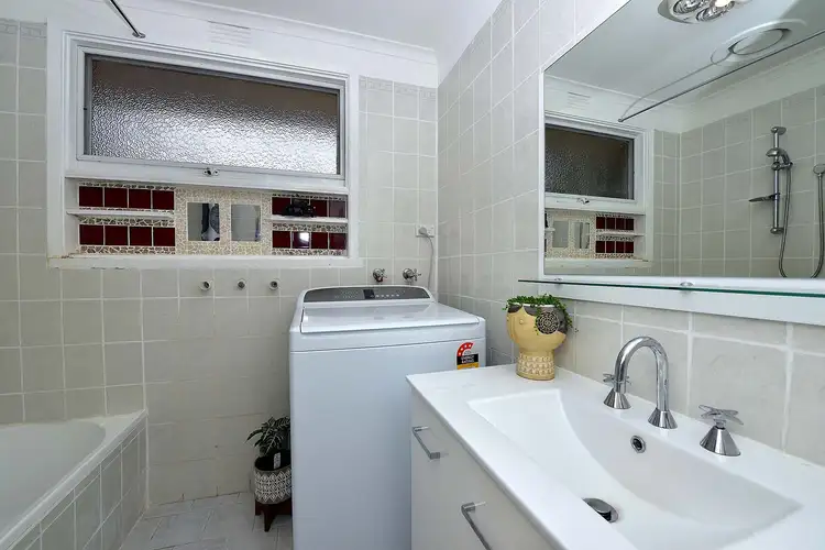 Fifth view of Homely unit listing, 5/318 Warrigal Road, Cheltenham VIC 3192