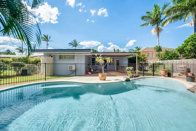 15 Hibiscus Avenue, Redcliffe QLD 4020