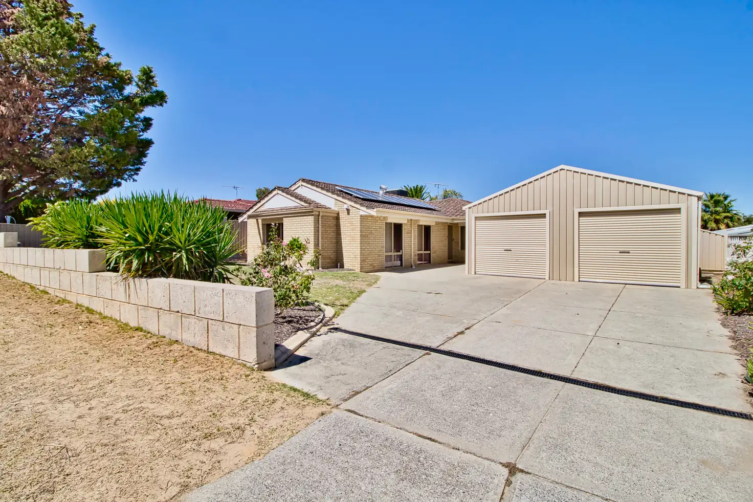 Main view of Homely house listing, 43 Camfield Loop, Parmelia WA 6167