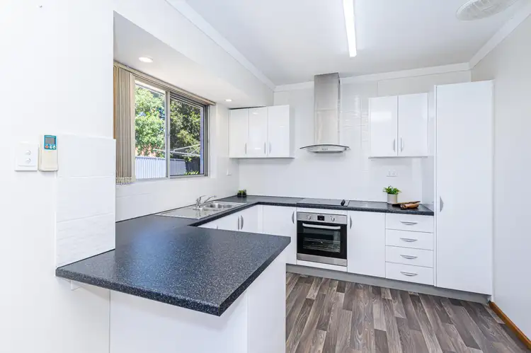 Fifth view of Homely semi-detached listing, 6 Lansby Court, Riverton WA 6148