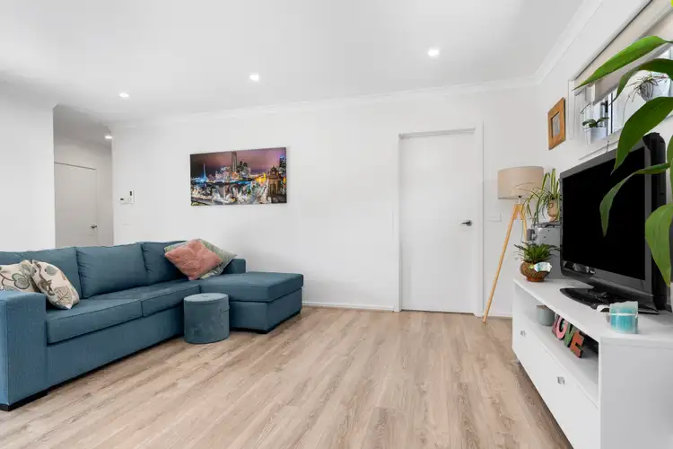 Fifth view of Homely house listing, 1/16 Glenfine Avenue, Hamlyn Heights VIC 3215