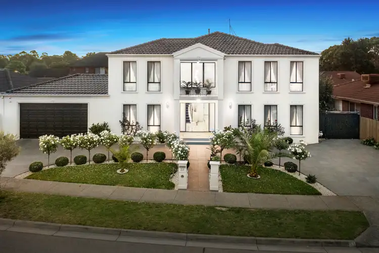 33 Pickworth Crescent, Rowville VIC 3178
