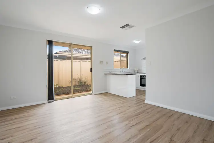 Fifth view of Homely unit listing, 14/15 Dale Road, Armadale WA 6112