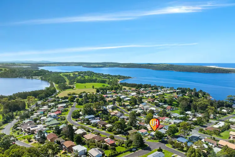 30 Coogee Street, Tuross Head NSW 2537