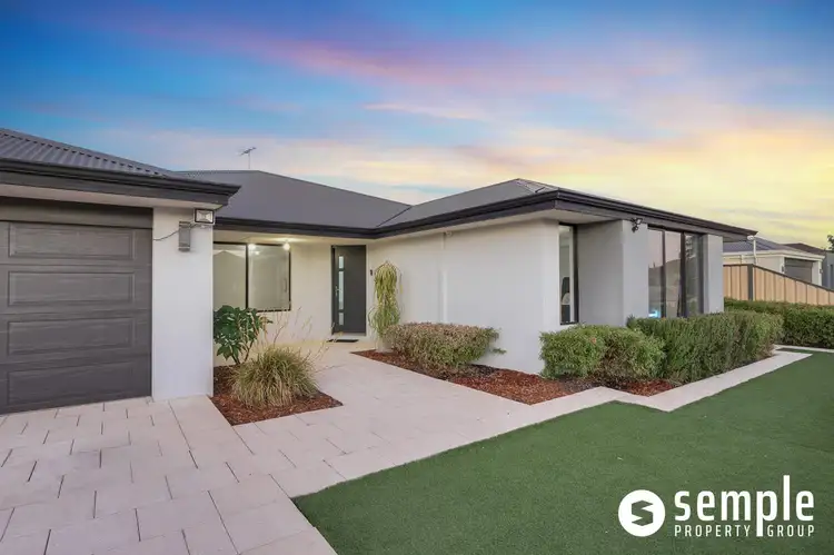Main view of Homely house listing, 4 Starlight Pass, Seville Grove WA 6112